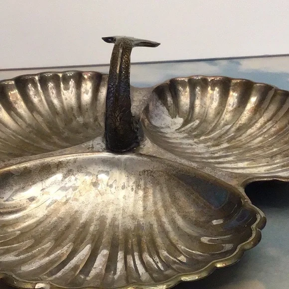 Vintage silver colored metal, three part seashell serving dish with fish motif - Picture 7 of 7